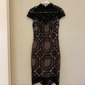 Worn once! Midi bodycon dress with high neck & short sleeves